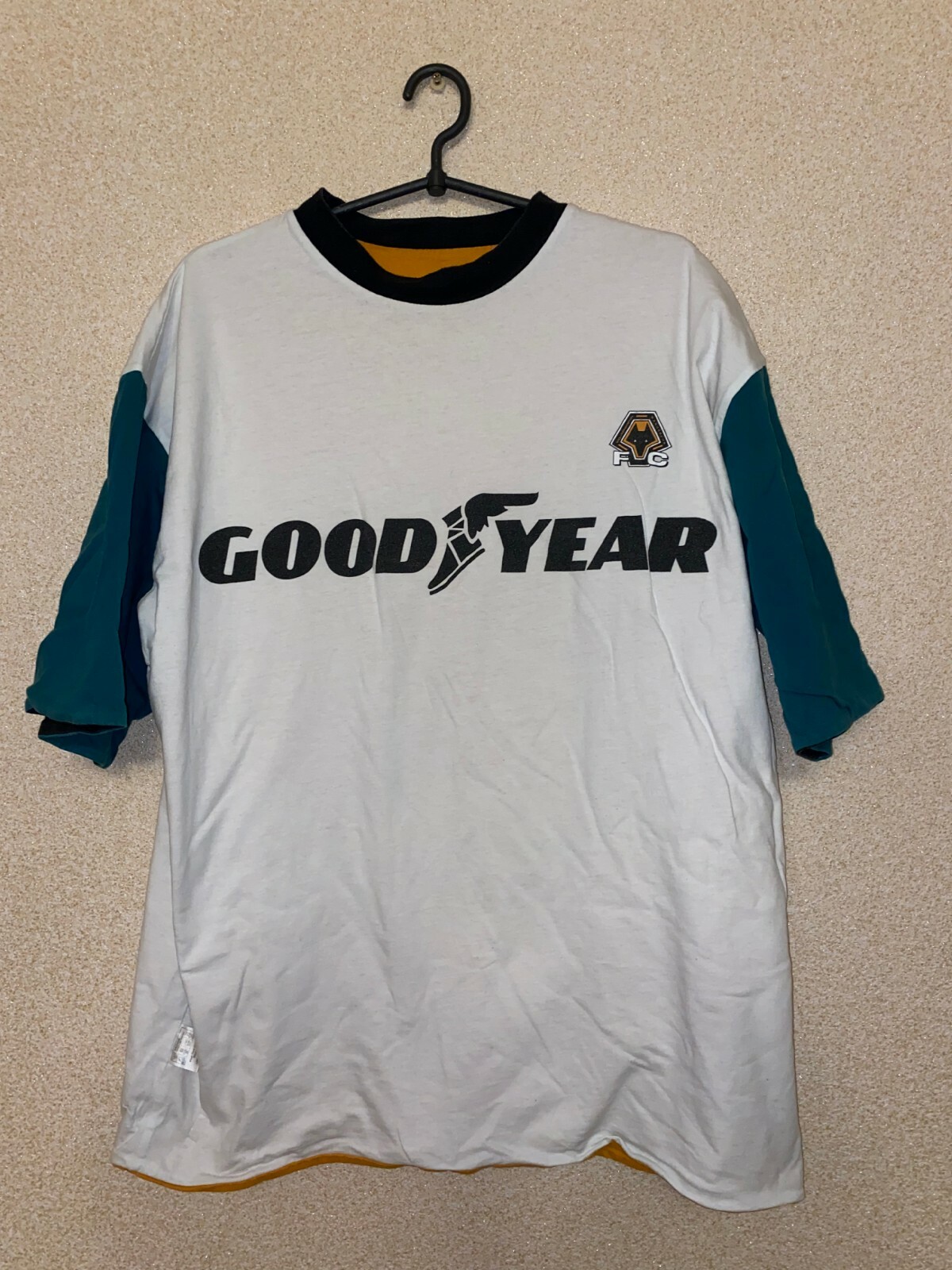 シャツ Wolves Forever Emmitt Football Wolves Forever Emmitt Football - メルカリ