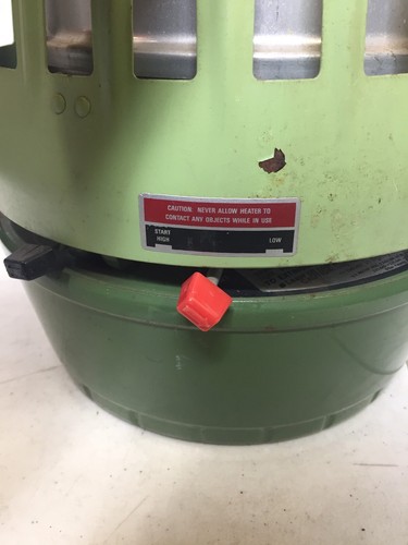 Vintage Coleman Catalytic Heater 3000-5000 BTU USA Made 1974 Green Camping