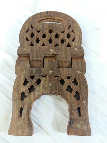 E7 Wooden book holder 11