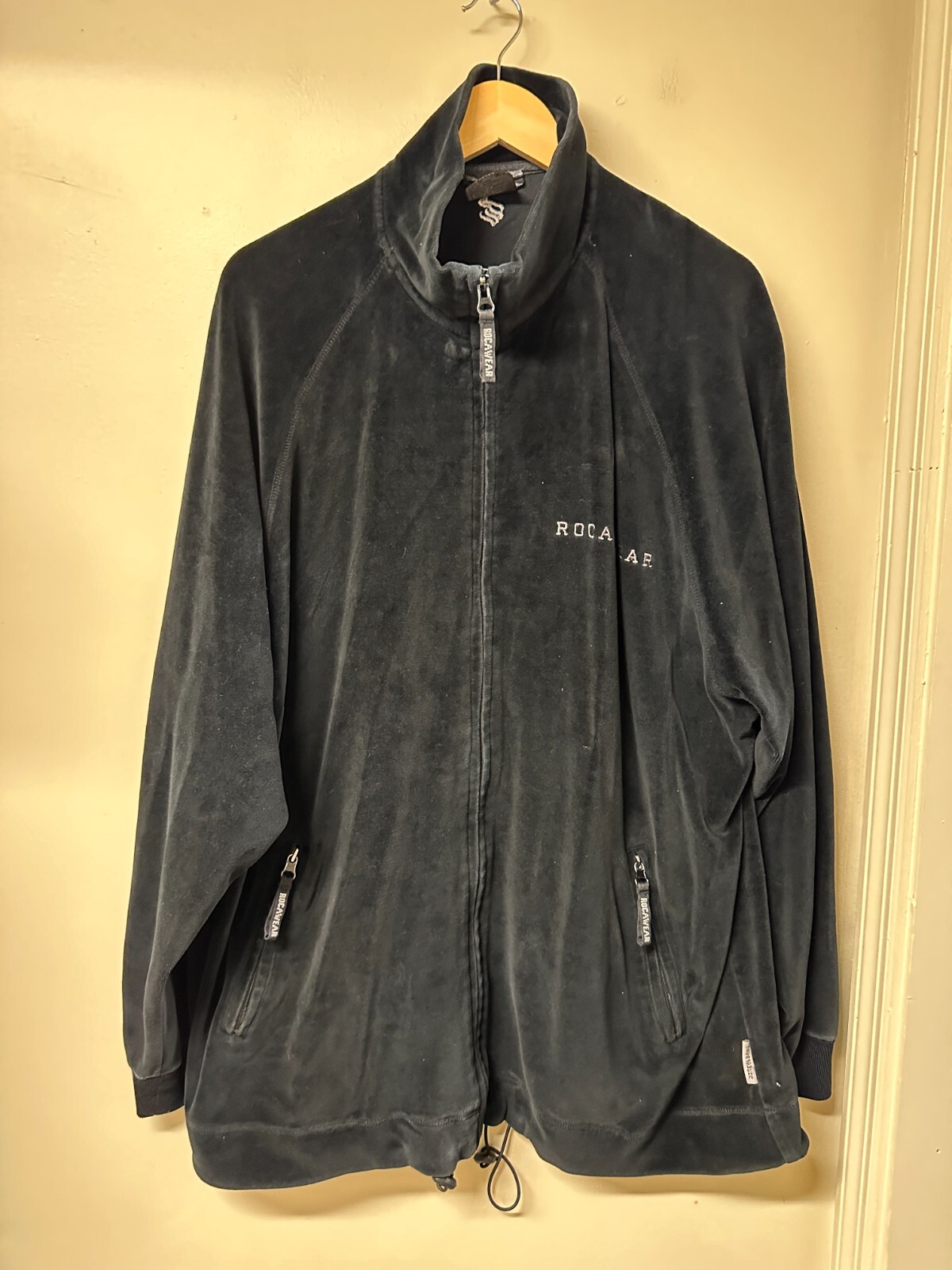 Vintage Rocawear Jacket Men Velour Track Black Full Zip 2XL Vintage Rocawear Jacket Men Velour Track Black Full Zip 2XL