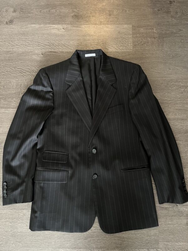 Men’S Yves Saint Laurent Suit