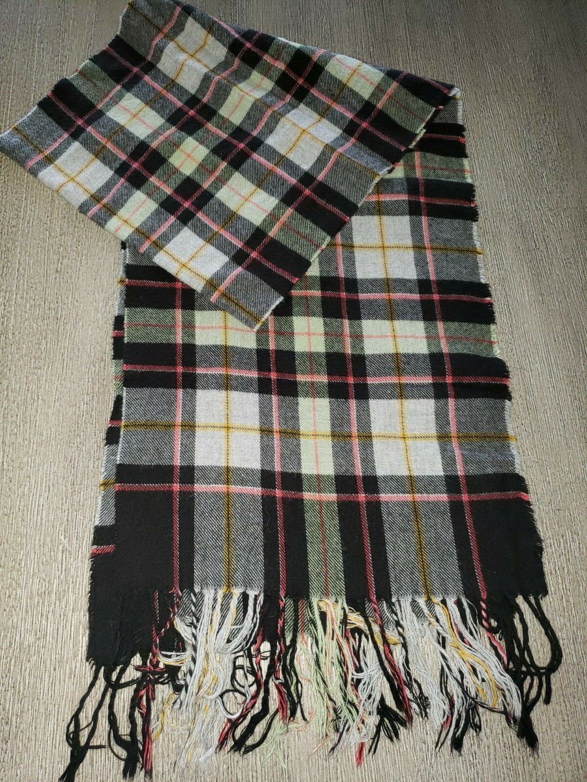 小物 plaid pattern scarf Plaid Pattern Fringe Scarf - Assorted Colors – ABEDNEGO