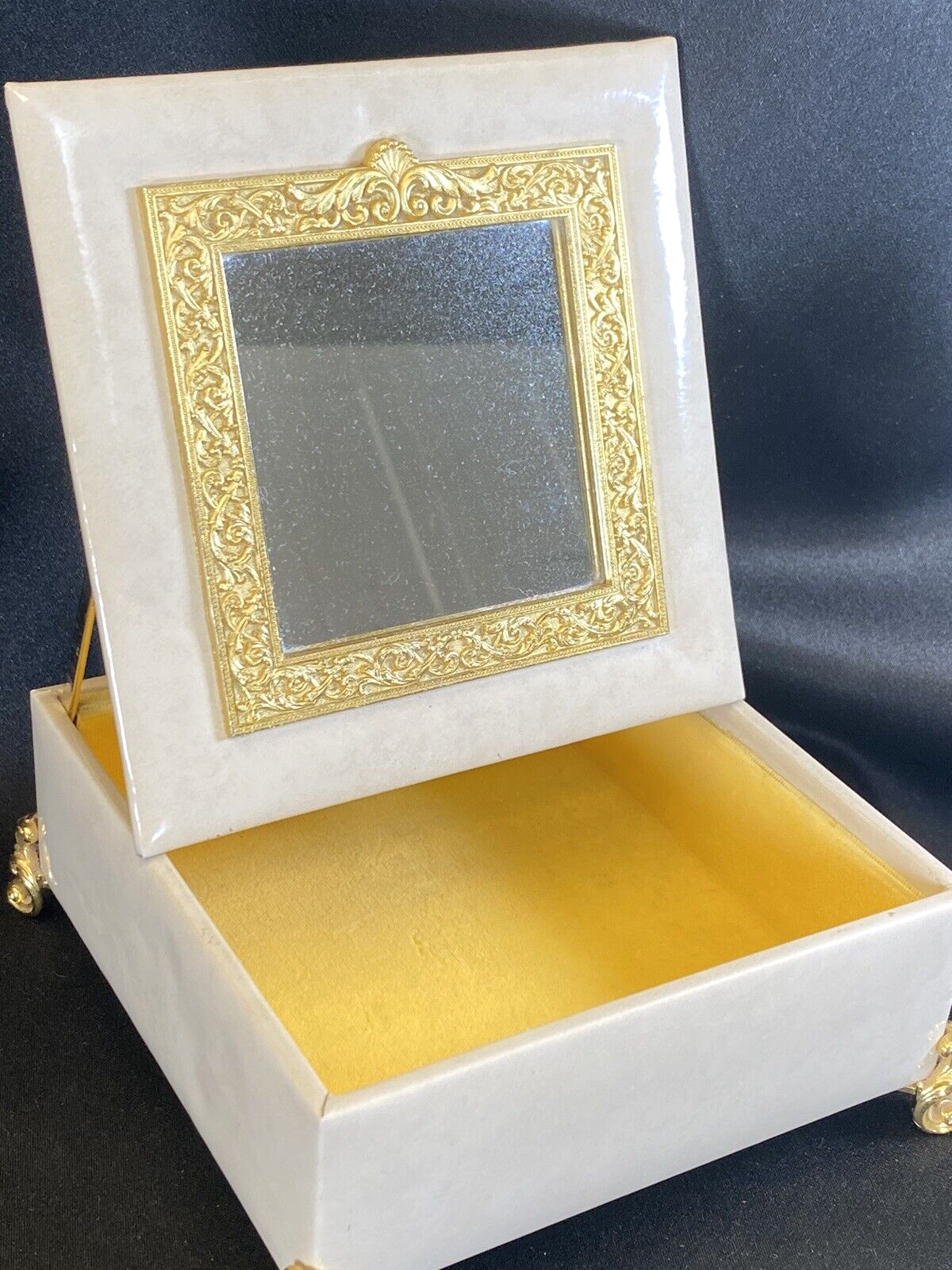 ヴィンテージ　資生堂　アクセサリーBOX ジュエリーボックス　コスメBOX ヴィンテージ資生堂アクセサリーBOX ジュエリーボックスコスメBOX
