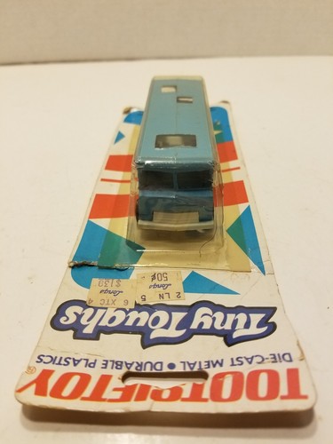 Vintage 1976 Tootsietoy Tiny Toughs Die Cast Metal & Plastic Van Camper