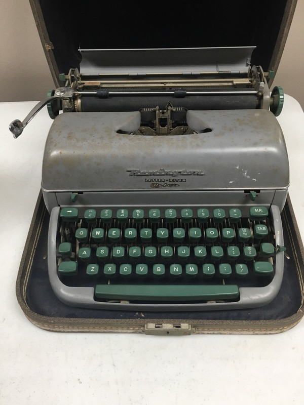 1956 Remington LetterRiter on the Typewriter Database