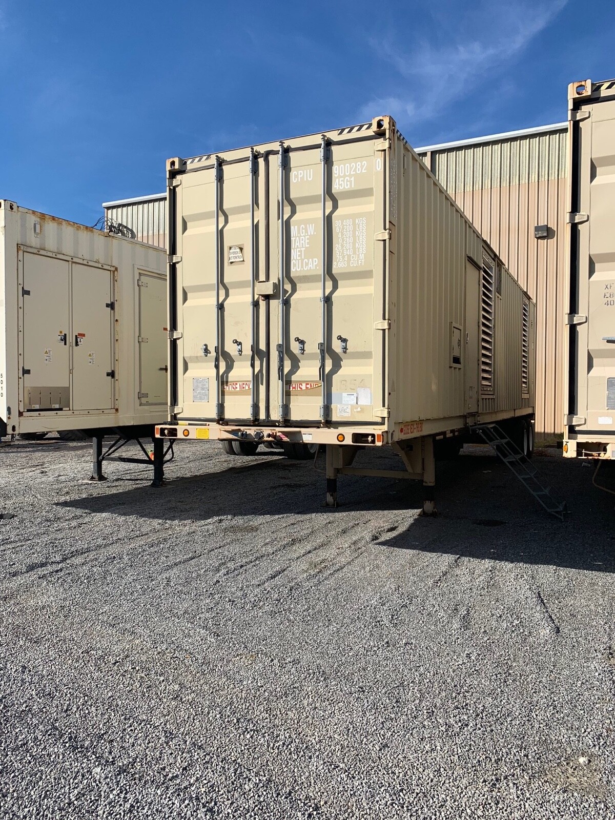 NEW SURPLUS 1250KW CUMMINS DIESEL MOBILE ENCLOSED GENERATOR