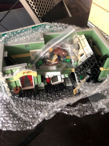 Lego 10185 Green Grocer 2352pcs | eBay Lego 10185 Green Grocer 2352pcs | eBay