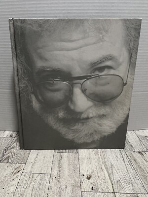Between the Dark and Light : The Grateful Dead Photographs of Jay Blakesberg by