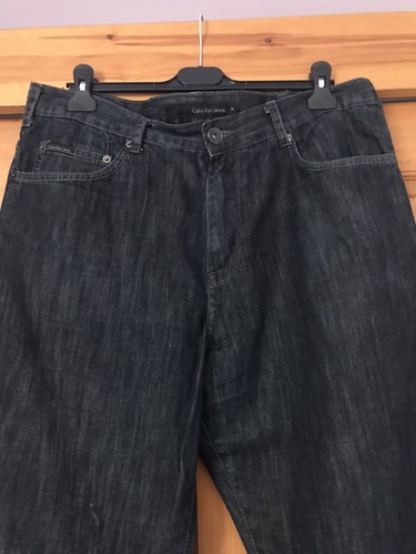 Mens Dark Wash Blue jeans.relaxed 
