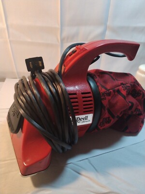 Dirt Devil Proce 1400 - Red - Handheld Vacuum Cleaner with Attachments 1995