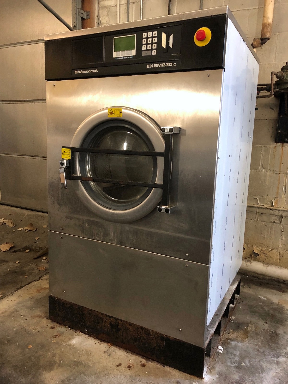 Wascomat EXS M230C Large 65lb. Commercial/Industrial Heavy-Duty Washer