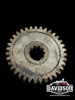 350852R1 IHC Farmall Cub Transmission Gear Antique Tractor