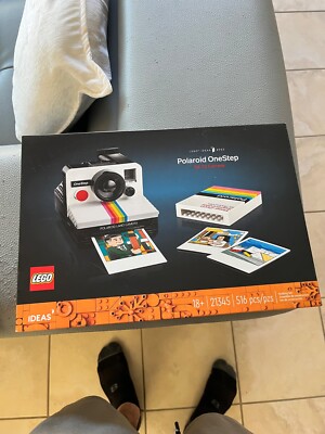 LEGO Ideas: Polaroid Onestep Sx-70 Camera (21345)
