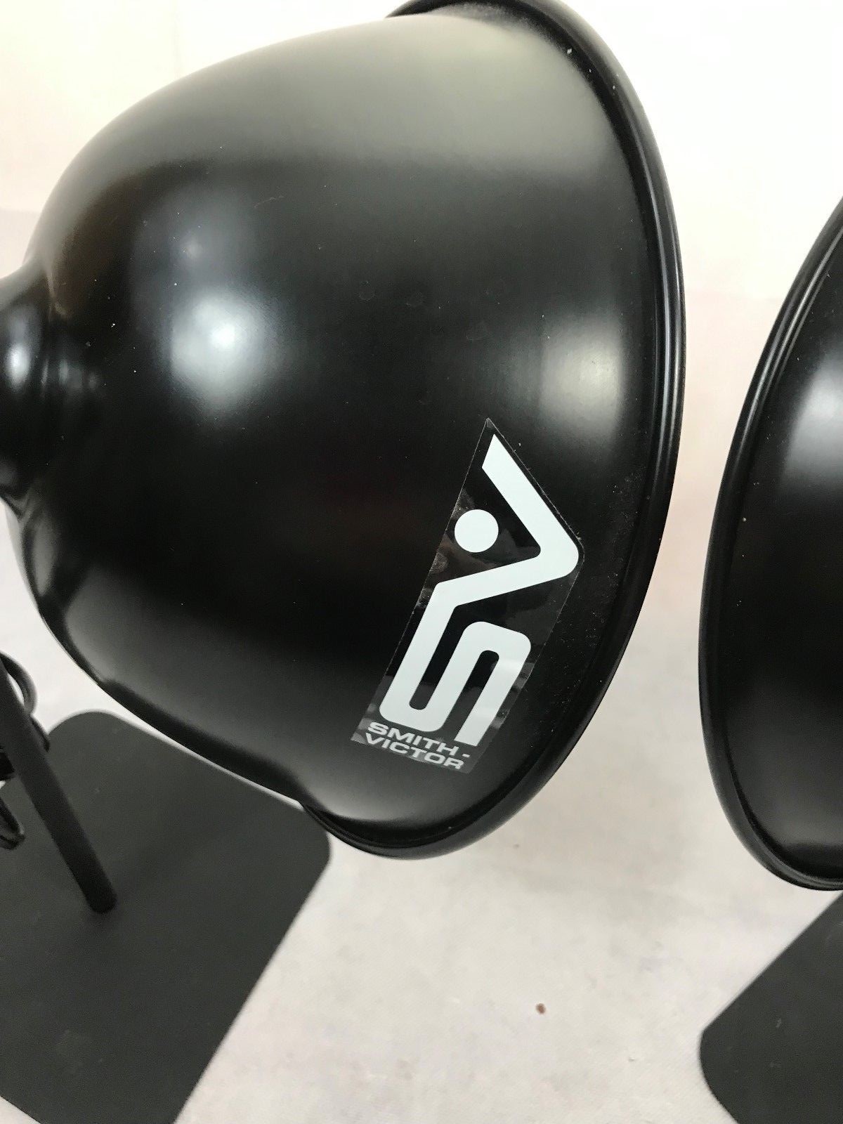 Lot Of 2 Smith Victor 10 in. Round Photography Studio Light Lamps