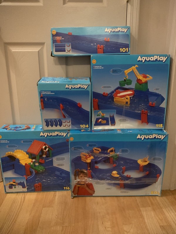 AquaPlay LockBox 3歳以上 Aquaplay LockBox Water Portable Vehicle Playset - Walmart.com