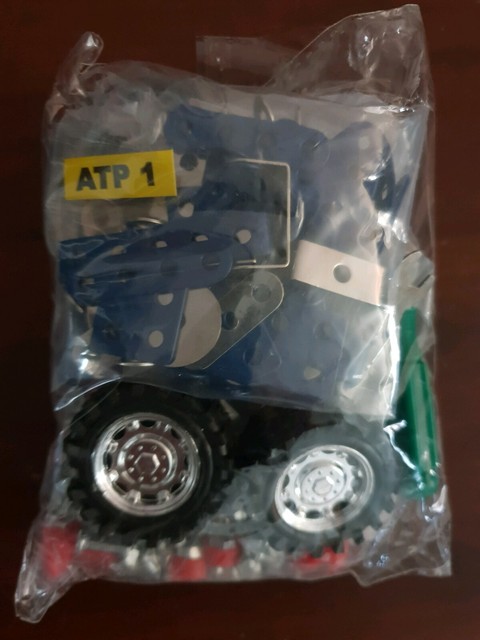 build your own tractor toy