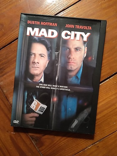 マッド・シティ [DVD] マッド・シティ DVD - メルカリ