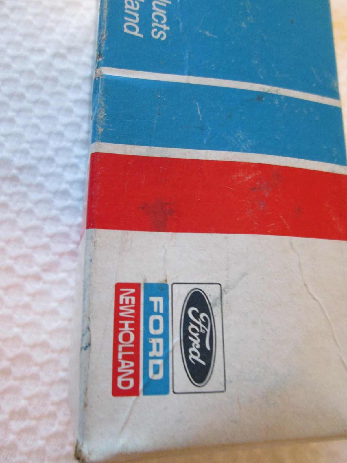 Ford New Holland stone 9619931