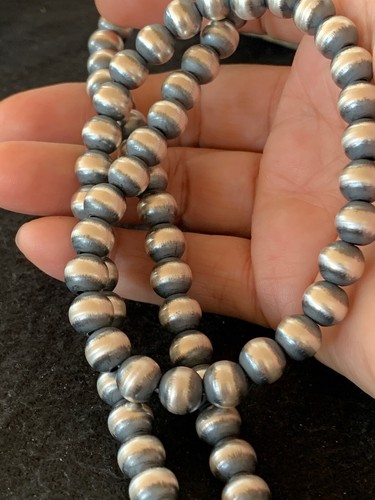 Pre-owned Handmade Native American 8mm Sterling Silver Navajo Pearls 23" Single Strand Necklace