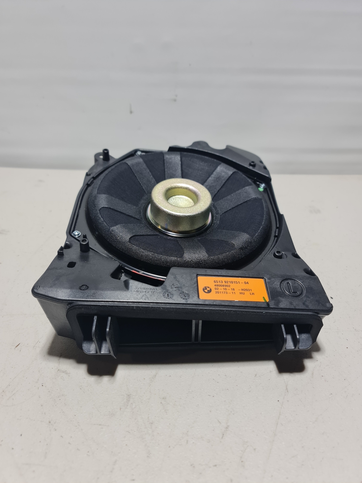 2012-2020 BMW 65-13-9-210-151 BMW 65139210151 Central Bass, Left 9210151 04