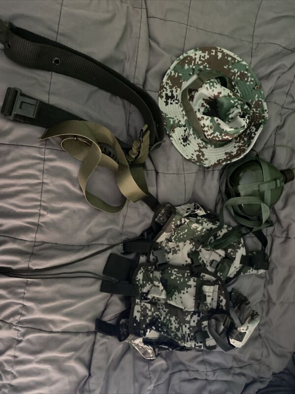 Misc airsoft Gear Camo Chestrig And Hat Plus Canteen, Sling And Belt