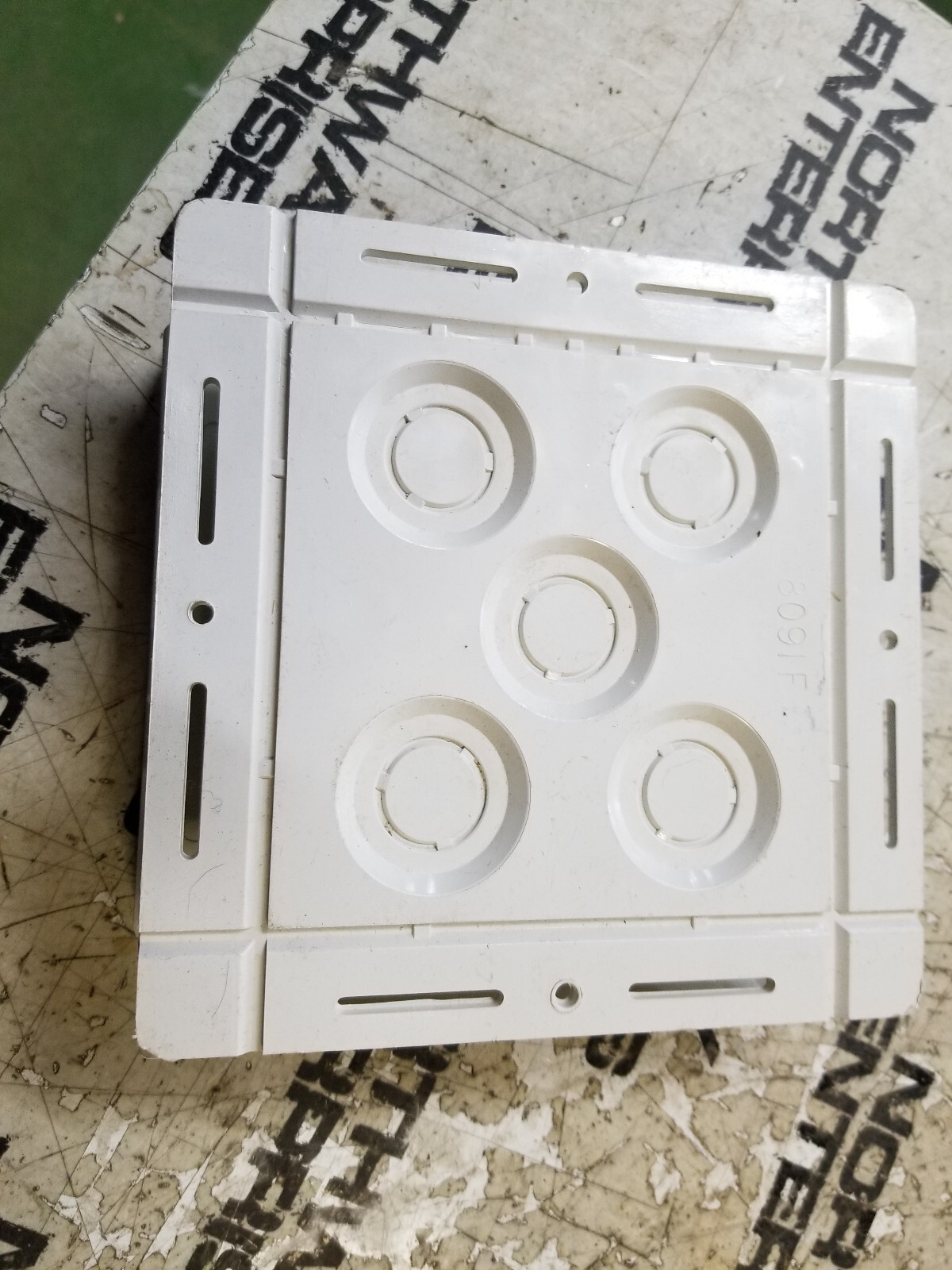 LOT OF 3 SETS - ARLINGTON 8091F Siding Mount Box-Cover Kit - Picture 5 of 5