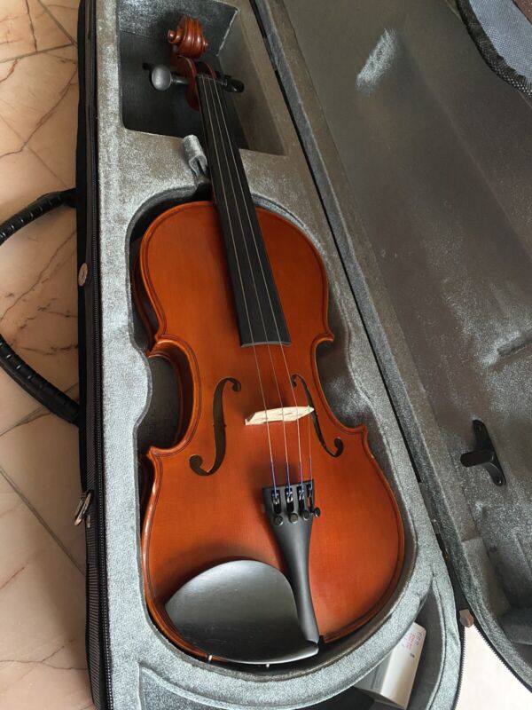 Yamaha J. Yamada V-5 Violin 4/4 - 2017 with Case- Beautiful