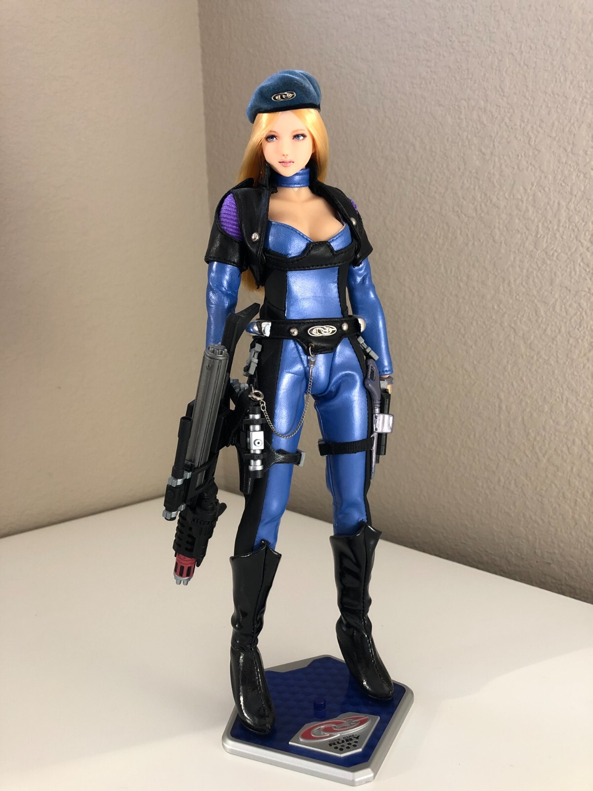 OOAK Custom 1/6 12” Obitsu Repainted Action Figure Electria