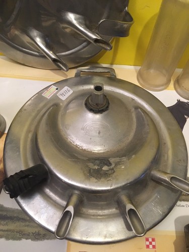 Surge Milker/Milking Shells Plus Parts