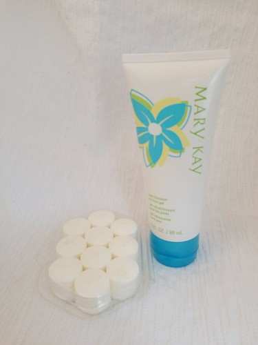 New Mary Kay 6 pc Mint Blossom Foot Scrub Set