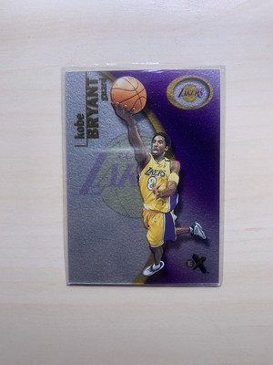 2000-2001 Fleer EX #39 Kobe Bryant Card Lakers