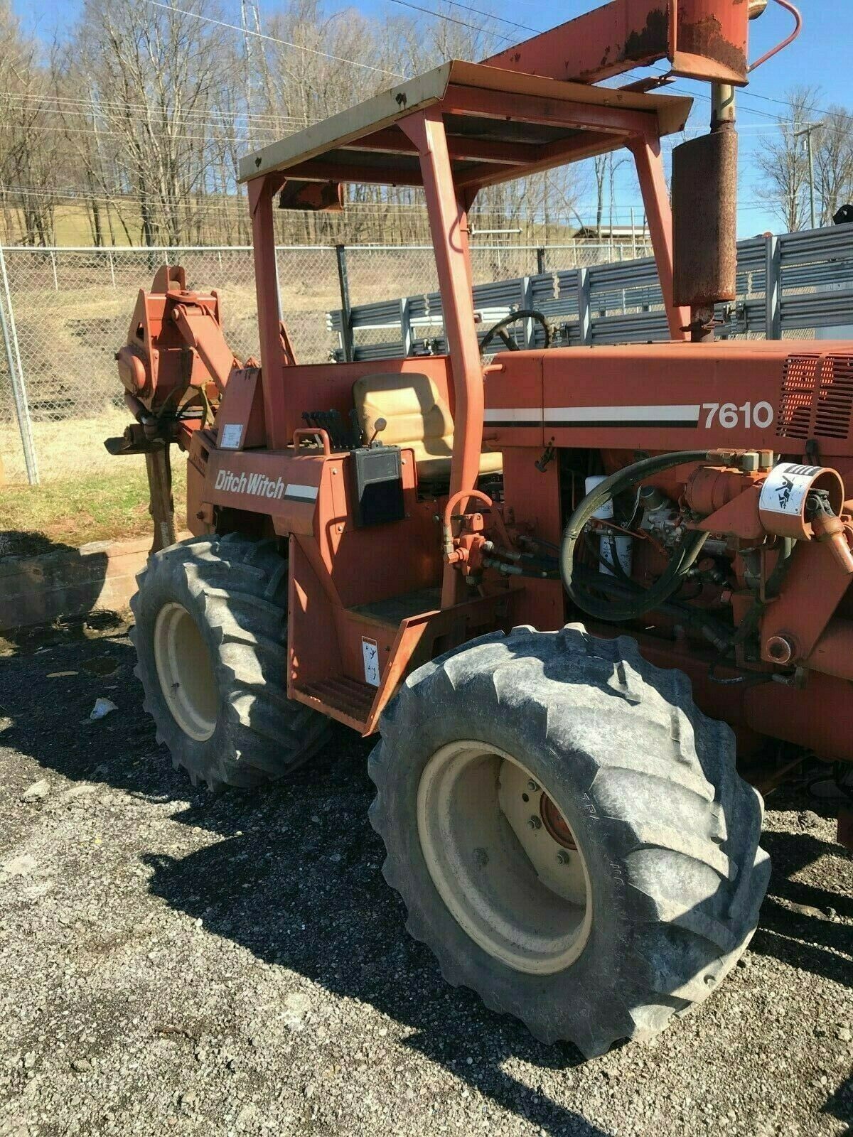 7610 Ditch Witch Cable Plow