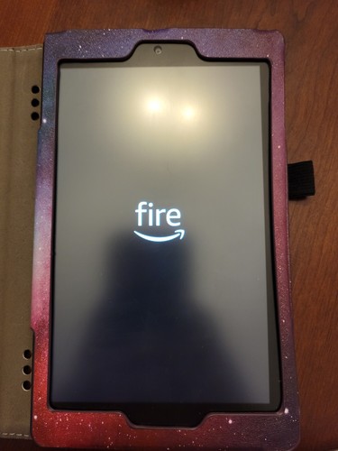 Amazon Kindle Fire HD 8 (6th Gen.) (PR53DC) 16GB - Wi-FI + Case