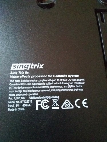 SINGTRIX Voice Effects Processor KARAOKE SYSTEM Plus 2 Microphones ST122513