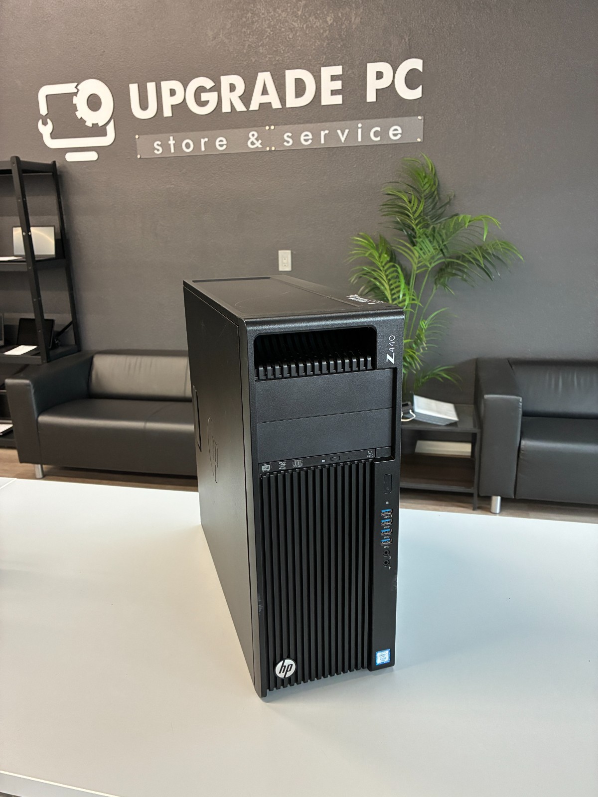HP Z440 Workstation: Xeon E5-1650v4 / 32Gb / 4Gb GF GTX 970 / SSD