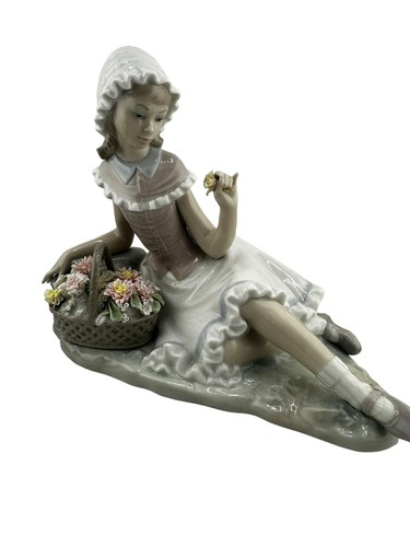 LLADRO - 【美品】リヤドロ GRACE AND BEAUTY Lladró Admiration #4907 figurines girl flower basket