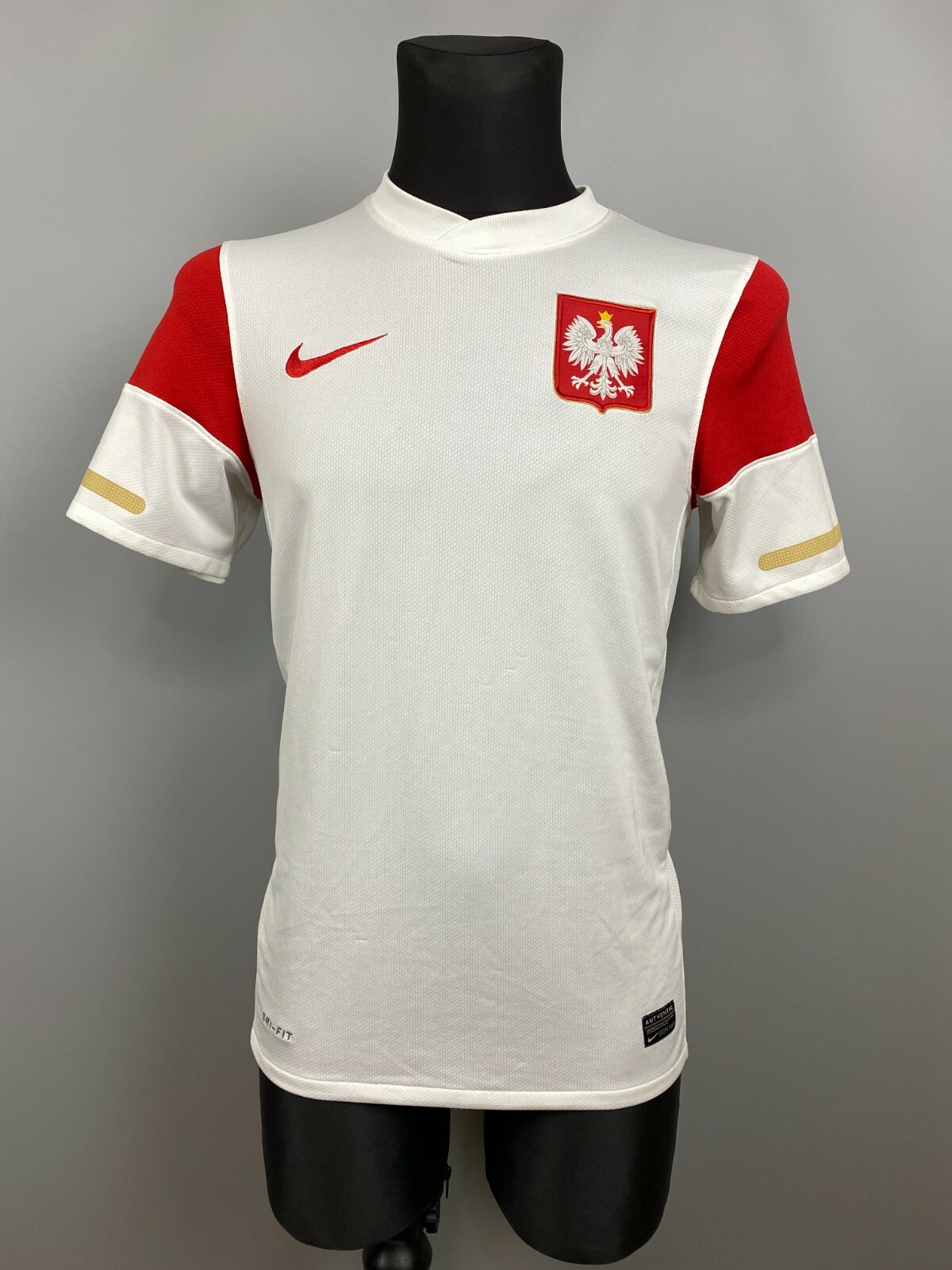 POLAND 2010 2011 HOME SHIRT FOOTBALL SOCCER JERSEY NIKE MENS POLAND 2010 2011 HOME SHIRT FOOTBALL SOCCER JERSEY NIKE MENS