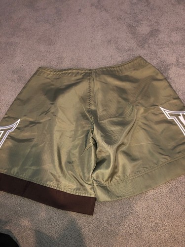 Tapout Paratrooper Long Boardshorts Mens Size 36