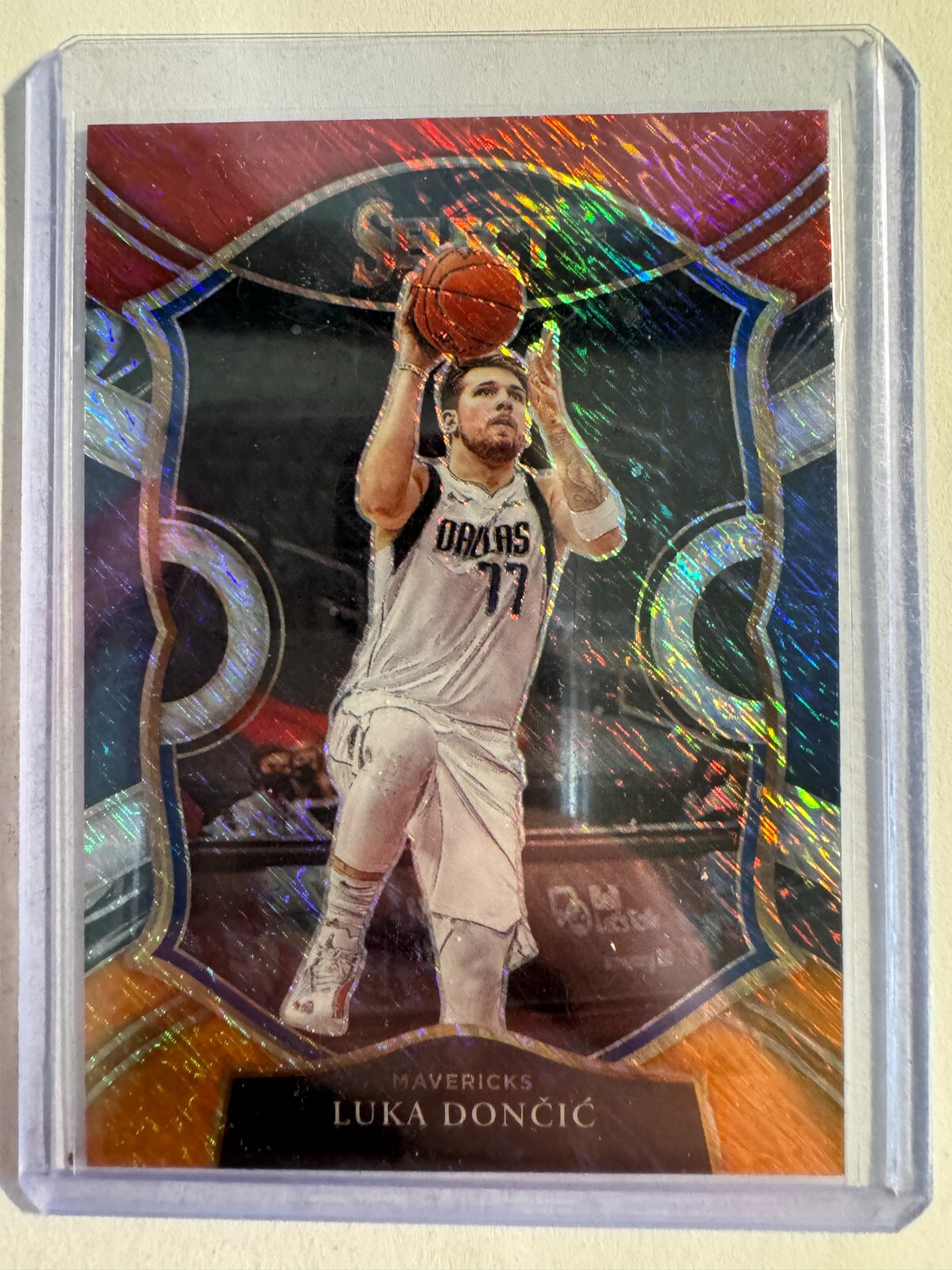 K177,362 - 2020-21 Select Prizms Red White Orange Flash #15