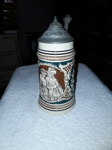 GERMAN STEIN NO. 176 0.3L COURTING COUPLE