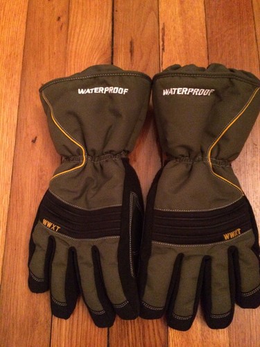 Unisex NWOT YOUNGSTOWN gloves Waterproof Winter Xt Gloves Size Medium.