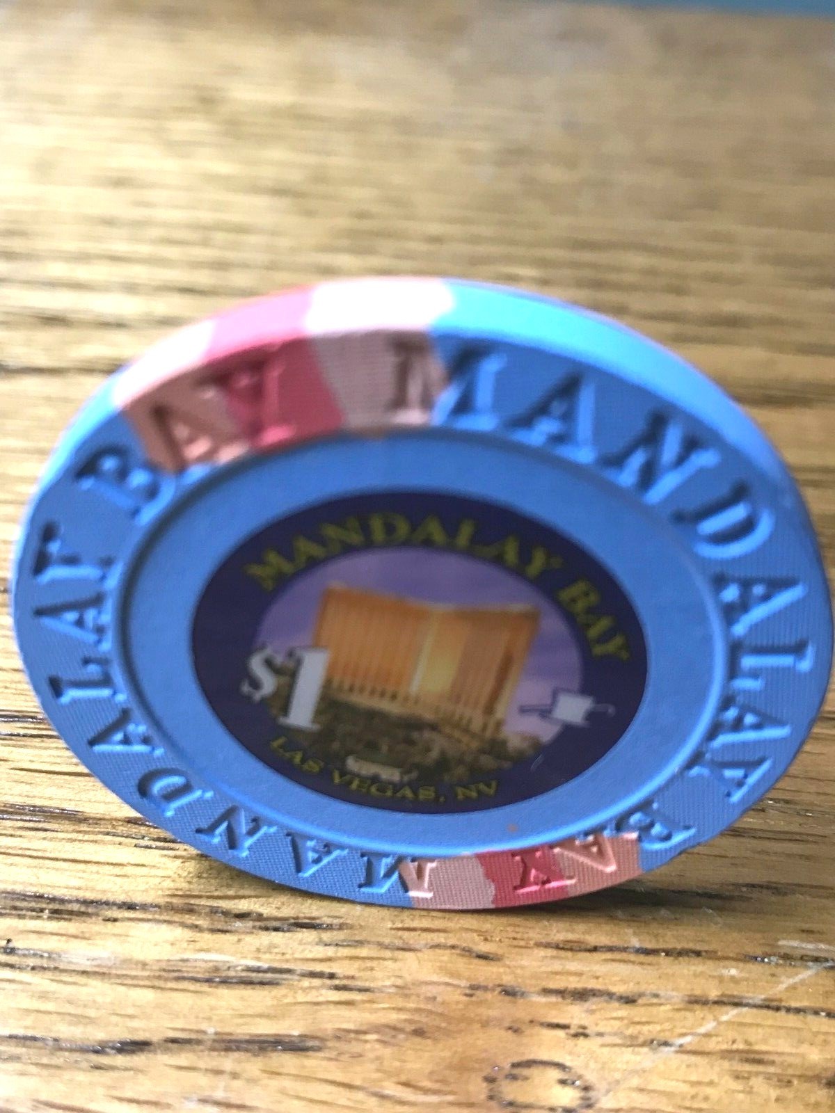Las Vegas Casino Chip  MANDALAY BAY   $1