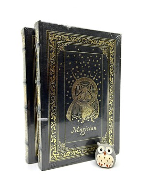 EASTON PRESS Magician Apprentice Master Raymond Feist SIGNED Leather 2V SEALED*