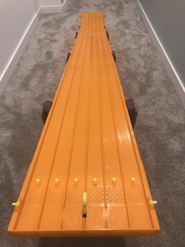 HOT WHEELS Super 6 Lane Raceway Fold Up Portable Orange Race Track AWESOME!!!