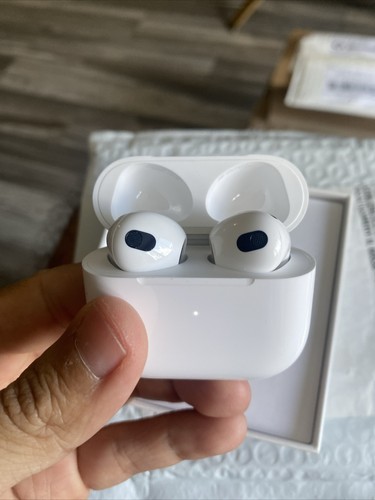 Apple AirPods 3rd Generation (3rd Gen) Wireless In-Ear Apple AirPods 3rd Generation (3rd Gen) Wireless In-Ear