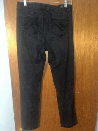 Earl Jean Womens Straight Leg Skinny Black mid riise jeans