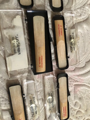 Fibracell Premier Sax Reeds Big Lot Different Sizes Look !!