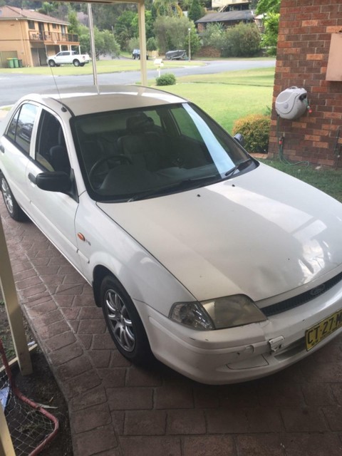 Ford laser 1999