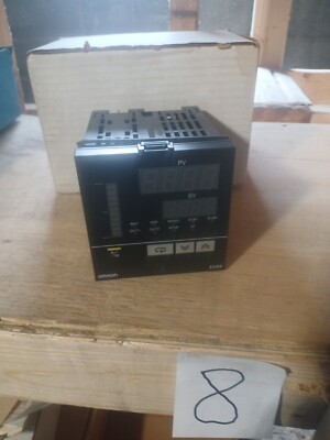 New Omron E5AK-AA2-500 Programable Process Digital Controller E5AK