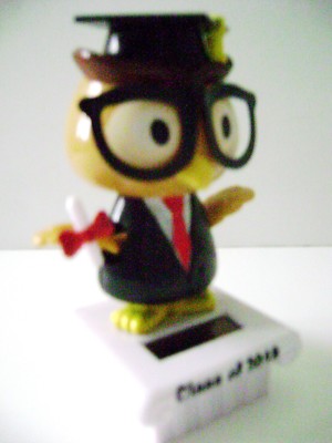 Solar Powered  Dancing Graduation Class of  2018 Bobble-Head w/ Cap & Gown